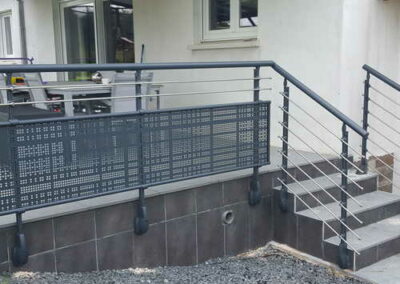 Installation, rénovation menuiserie de qualité à Chambéry en Savoie, Haute-Savoie, Isère et Ain. Garde-corps.