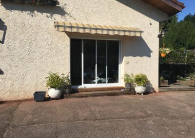 Installation, rénovation menuiserie de qualité à Chambéry en Savoie, Haute-Savoie, Isère et Ain. Installation de fenêtre en aluminium.