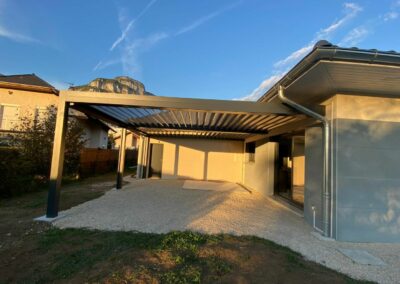 Installation, rénovation menuiserie de qualité à Chambéry en Savoie, Haute-Savoie, Isère et Ain. Installation de pergolas sur mesure.