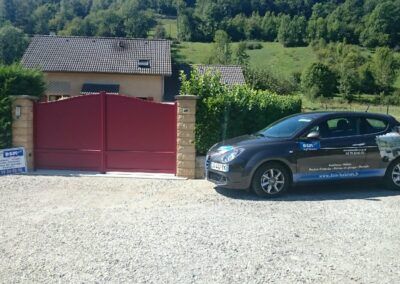Installation, rénovation menuiserie de qualité à Chambéry en Savoie, Haute-Savoie, Isère et Ain. Portail.